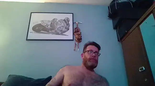 Snapshot of Tattooednakedguy chatting on January 19, 2:49 pm Tattooednakedguy online show from January 19, 2:49 pm