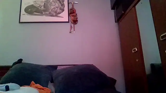 Snapshot of Tattooednakedguy chatting on January 18, 9:24 pm Tattooednakedguy online show from January 18, 9:24 pm