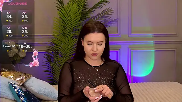 TrishaWinslet online show from March 8, 4:01 am