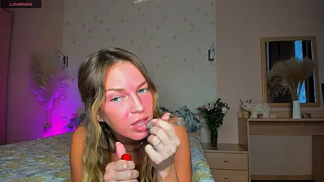 Jeanne Williams online show from February 18, 10:27 am