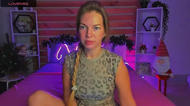 Jeanne Williams online show from January 18, 1:19 am