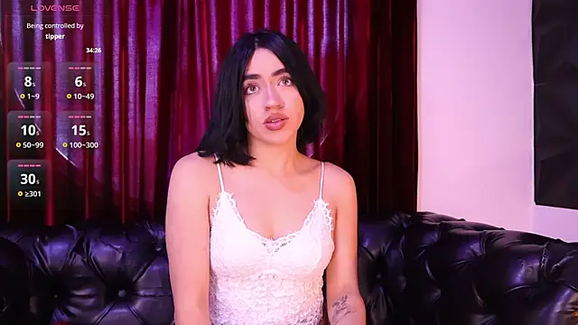 KasiaNoir  online show from April 18, 1:24 pm