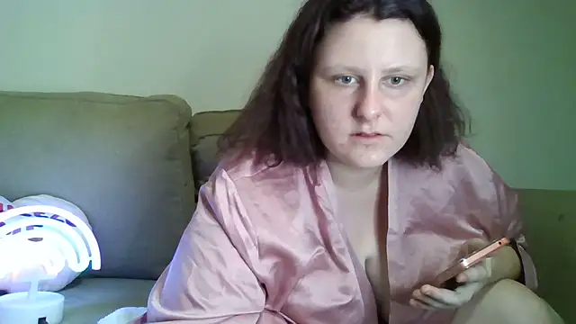 Snapshot of tvshtvsh24 chatting on February 7, 9:37 am tvshtvsh24 online show from February 7, 9:37 am
