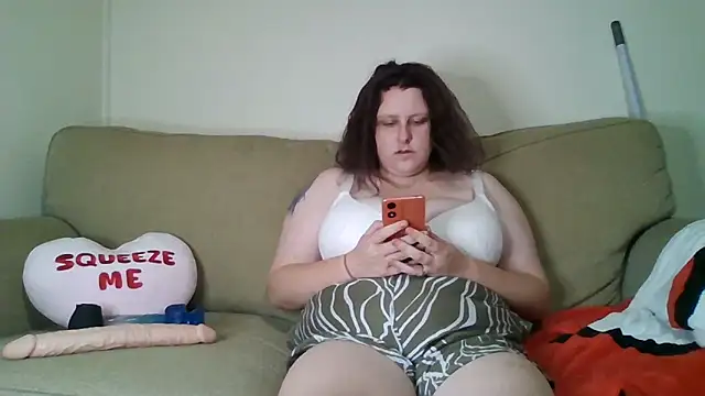 Snapshot of tvshtvsh24 chatting on February 8, 1:11 pm tvshtvsh24 online show from February 8, 1:11 pm