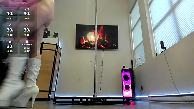 ImLeanneLawson online show from March 14, 1:48 am