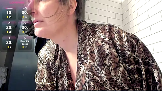 ImLeanneLawson online show from November 19, 11:27 pm