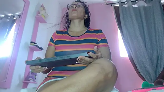 KeillyDiaz online show from September 26, 4:47 pm