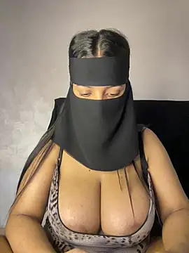 Narimane maroc online show from June 27, 12:27 am
