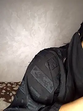 Snapshot of Narimane_maroc chatting on December 3, 12:23 am Narimane maroc online show from December 3, 12:23 am