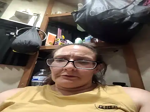 Snapshot of ILUV2TUCHMYKITTY chatting on September 23, 3:57 am ILUV2TUCHMYKITTY online show from September 23, 3:57 am