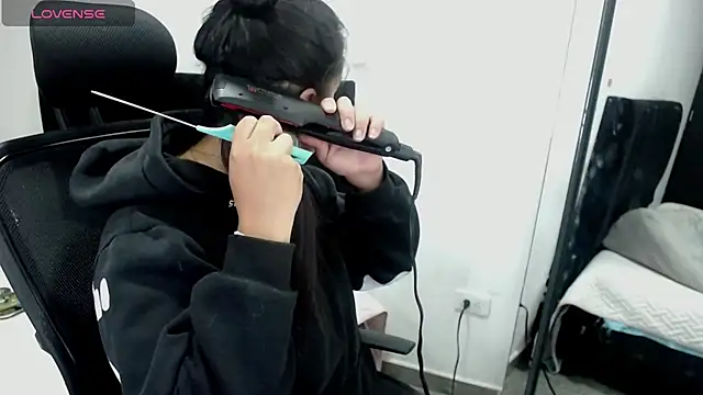 Snapshot of jjulietha95 chatting on October 8, 4:36 am jjulietha95 online show from October 8, 4:36 am