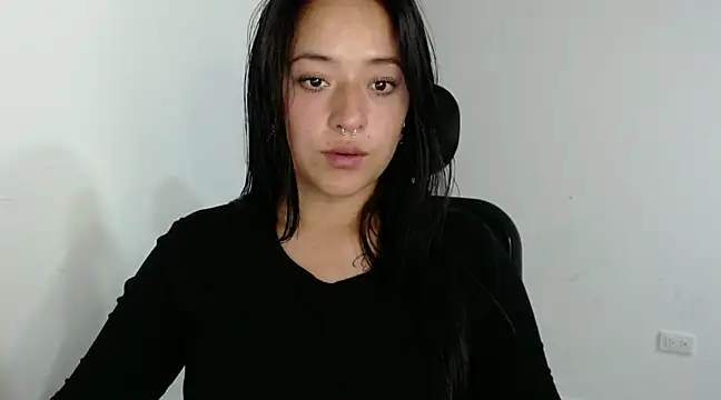 Snapshot of jjulietha95 chatting on January 26, 10:57 pm jjulietha95 online show from January 26, 10:57 pm