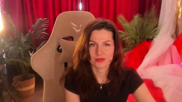 April o Nill online show from March 29, 11:56 am