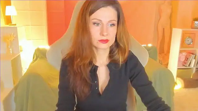 April o Nill online show from March 5, 4:35 pm