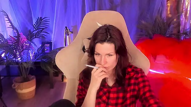 April o Nill online show from March 25, 3:44 pm