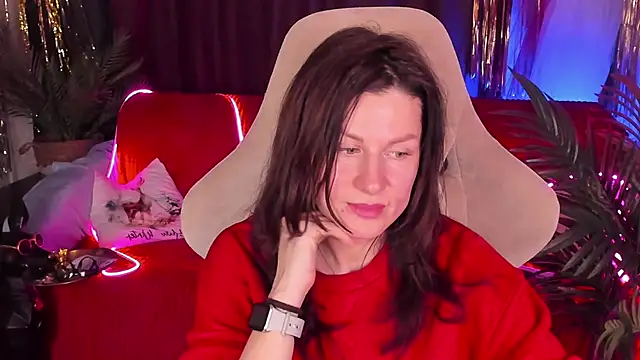 Snapshot of April_o_Nill chatting on February 3, 6:57 pm April o Nill online show from February 3, 6:57 pm