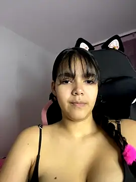 Snapshot of Victoriacarmo chatting on October 27, 12:00 am Victoriacarmo online show from October 27, 12:00 am