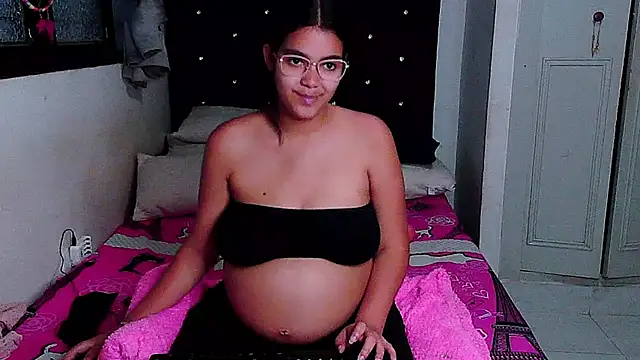 Snapshot of Victoriacarmo chatting on March 14, 11:22 pm Victoriacarmo online show from March 14, 11:22 pm