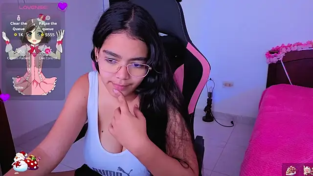 Victoriacarmo online show from January 8, 8:37 pm