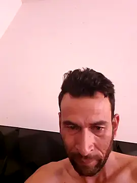 JulioCessar online show from March 7, 7:08 pm