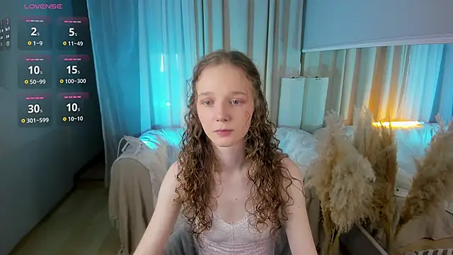 Snapshot of _Rose_Charming_ chatting on January 23, 1:08 am Rose Charming online show from January 23, 1:08 am