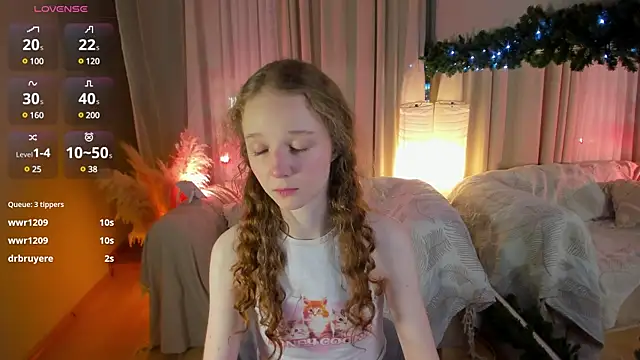 Snapshot of _Rose_Charming_ chatting on January 2, 12:55 am Rose Charming online show from January 2, 12:55 am
