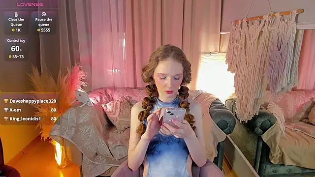 Snapshot of _Rose_Charming_ chatting on March 2, 1:04 am Rose Charming online show from March 2, 1:04 am
