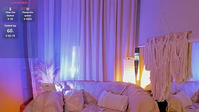 Snapshot of _Rose_Charming_ chatting on February 27, 9:58 pm Rose Charming online show from February 27, 9:58 pm
