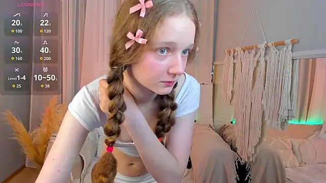 Snapshot of _Rose_Charming_ chatting on September 13, 9:59 pm Rose Charming online show from September 13, 9:59 pm