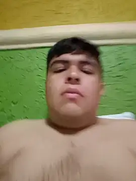 Snapshot of David_GX chatting on December 19, 6:27 am David GX online show from December 19, 6:27 am