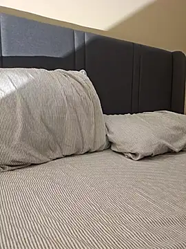 Mgman4365 online show from December 17, 2:38 am