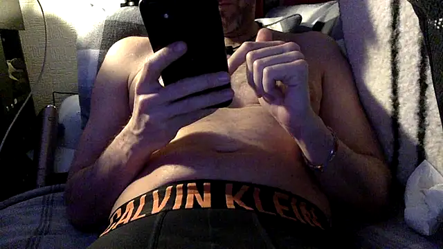 Stardrew123 online show from March 11, 11:21 pm