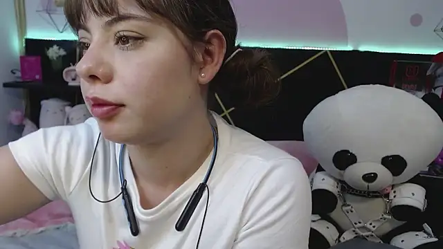 DanniAbbey online show from November 16, 12:15 am