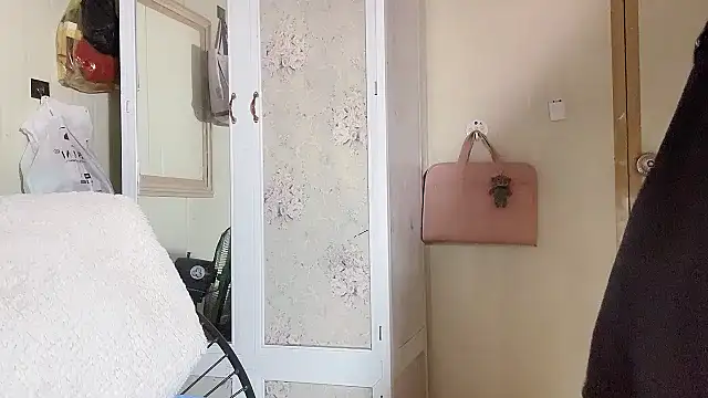 LinhChi 9x online show from March 26, 12:53 am