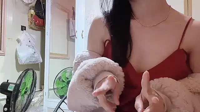 LinhChi 9x online show from February 9, 1:36 am