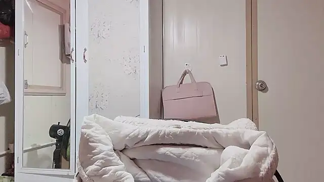 LinhChi 9x online show from November 25, 2:01 am