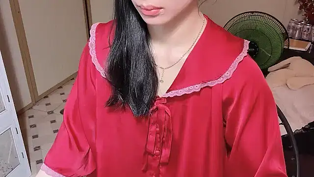 Snapshot of LinhChi_9x chatting on June 13, 11:56 pm LinhChi 9x online show from June 13, 11:56 pm