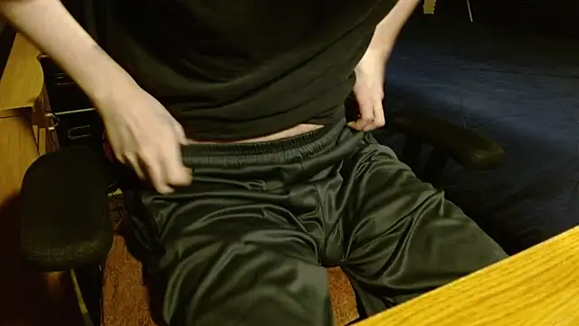 readytocome90 online show from April 8, 10:06 am