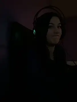 AnnnMary online show from February 3, 1:30 pm