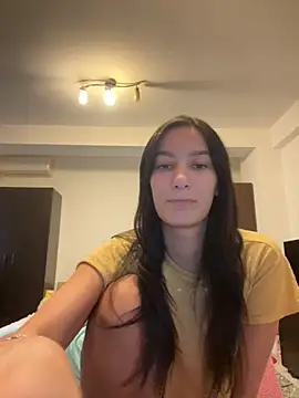 AnnnMary online show from October 9, 3:23 pm