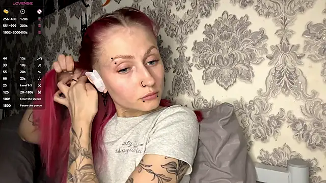 MarthaGees online show from December 1, 6:31 pm