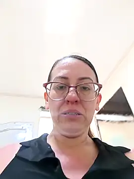 miss hanna07 online show from May 4, 6:33 pm