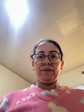 miss hanna07 online show from March 25, 2:05 pm