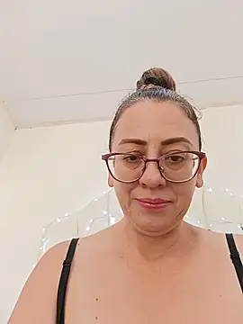 miss hanna07 online show from June 3, 4:44 pm