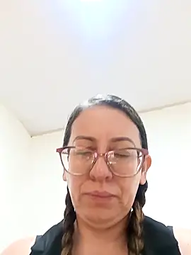 miss hanna07 online show from April 19, 3:35 pm