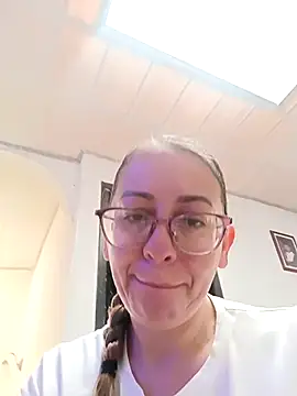 miss hanna07 online show from April 13, 2:10 pm