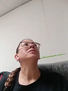 miss hanna07 online show from May 12, 4:02 pm