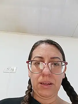Snapshot of miss_hanna07 chatting on July 10, 4:51 pm miss hanna07 online show from July 10, 4:51 pm