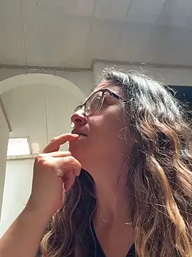 miss hanna07 online show from May 6, 3:27 pm