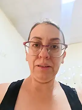 Snapshot of miss_hanna07 chatting on June 27, 4:57 pm miss hanna07 online show from June 27, 4:57 pm